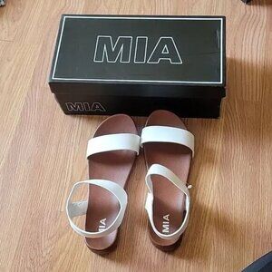 MIA White Sandals Size 8 and 11 NWT With Box!